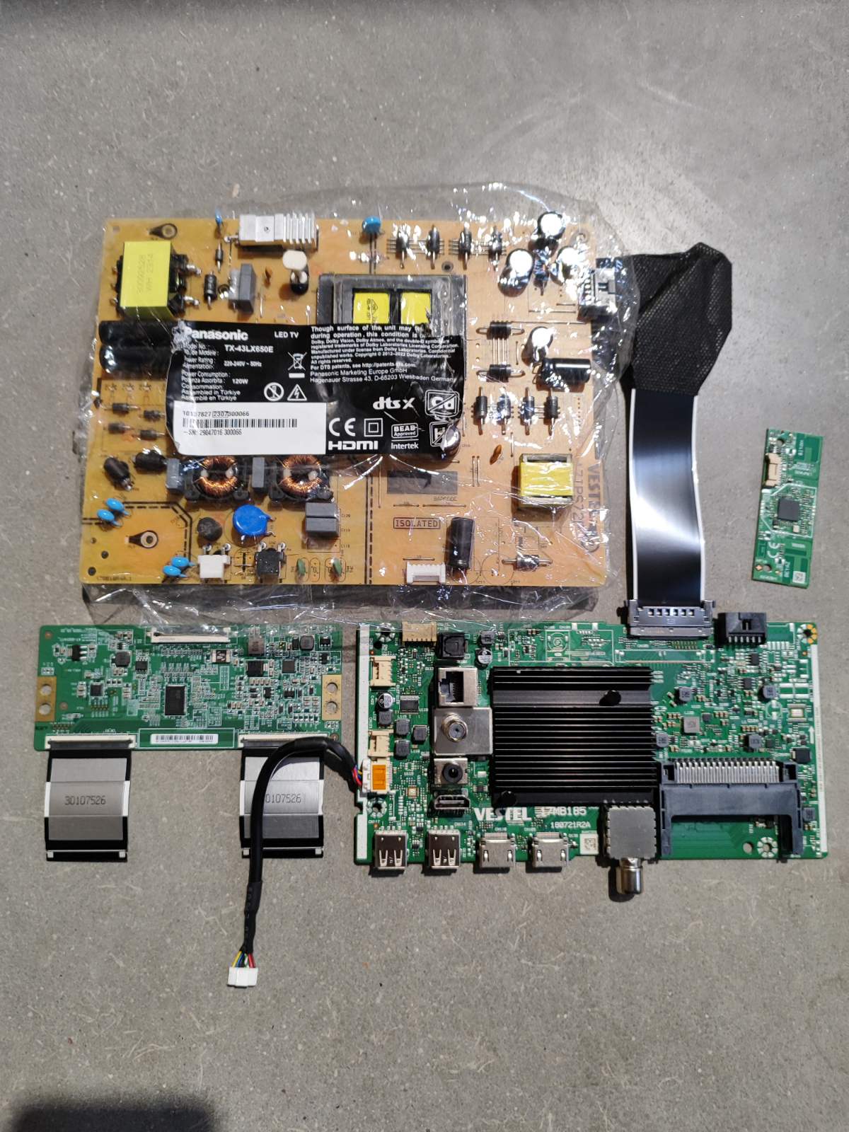 Panasonic TX-43LX650E